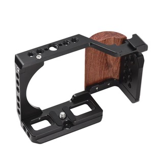Andoer Camera Cage Видеокамера из алюминиевого сплава с креплением для холодного башмака с резьбой 1/4 дюйма и 3/8 дюйма